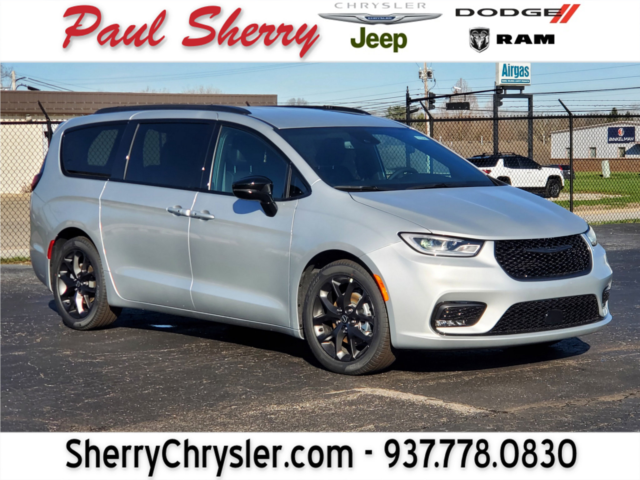 New 2026 Chrysler Pacifica Select w/ S Appearance Package FWD image 1