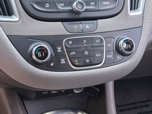 Certified 2025 Chevrolet Malibu LT FWD image 27