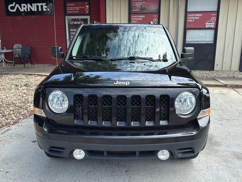 Used 2015 Jeep Patriot High Altitude AWD/4WD image 2