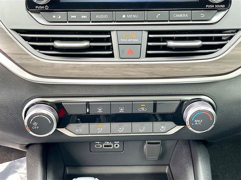 New 2025 Nissan Altima 2.5 SV image 13