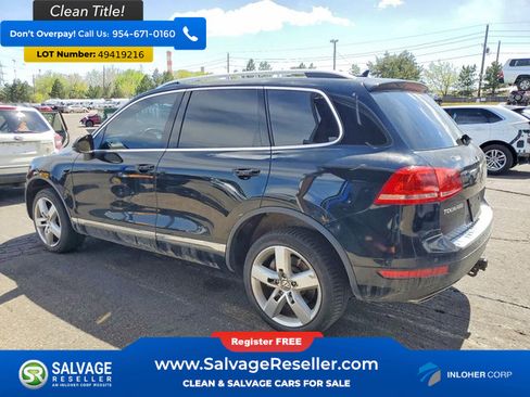 Used 2012 Volkswagen Touareg Sport image 3