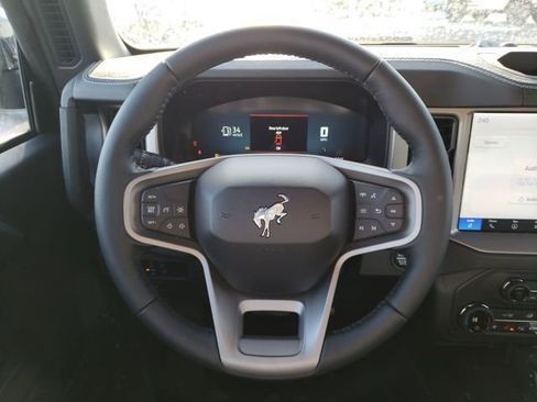 New 2025 Ford Bronco Outer Banks w/ Sasquatch Package image 12