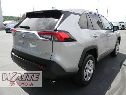 Used 2023 Toyota RAV4 LE AWD/4WD image 2