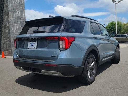 Used 2025 Ford Explorer Active w/ Active Comfort Package AWD/4WD image 9