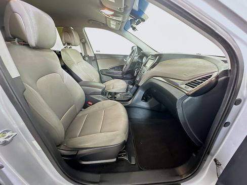 Used 2017 Hyundai Santa Fe Sport FWD image 28