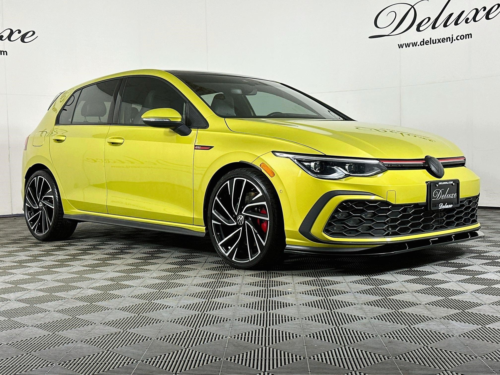 Used 2022 Volkswagen GTI Autobahn FWD image 1
