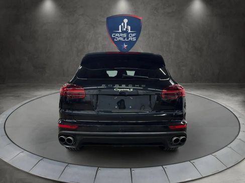 Used 2016 Porsche Cayenne S AWD/4WD image 4