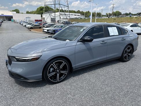 Used 2023 Honda Accord Sport image 5