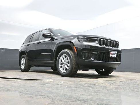 New 2026 Jeep Grand Cherokee Laredo AWD/4WD image 42