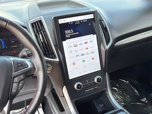 Used 2022 Ford Edge ST-Line image 26