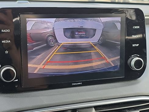 Used 2021 Hyundai Santa Fe SEL FWD image 3