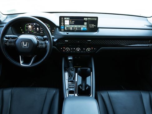 Used 2023 Honda Accord Touring image 19