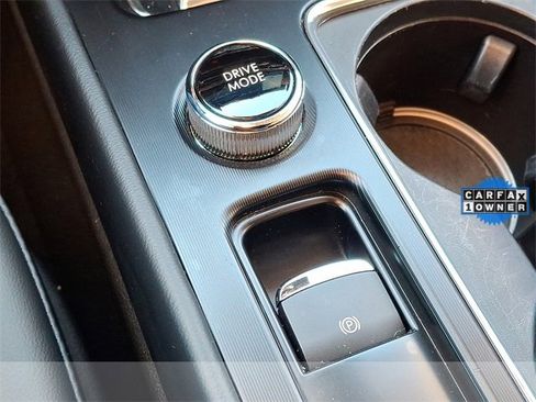 Used 2025 Lincoln Corsair Premiere image 24