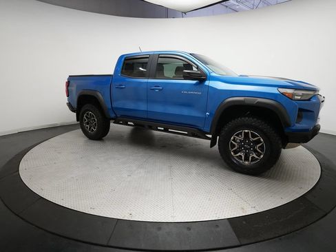 Used 2024 Chevrolet Colorado ZR2 AWD/4WD image 36