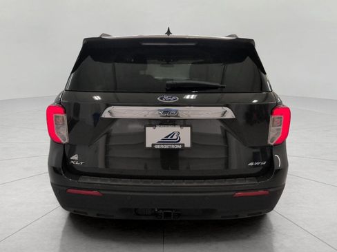 Used 2023 Ford Explorer XLT w/ Class IV Trailer Tow Package AWD/4WD image 25
