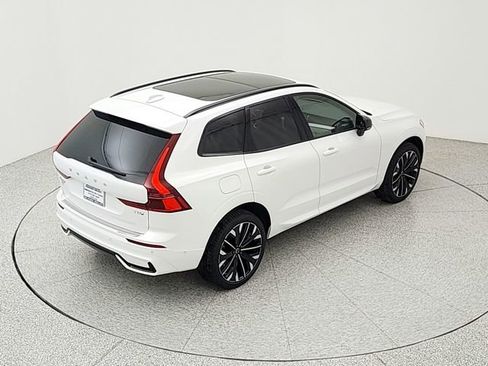 New 2026 Volvo XC60 T8 Ultra w/ Protection Package Premier image 34