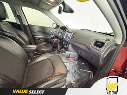 Used 2020 Jeep Compass Trailhawk AWD/4WD image 8