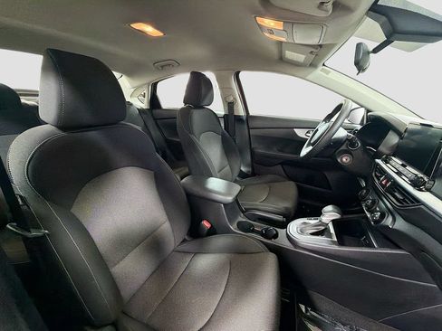 Used 2023 Kia Forte LXS w/ LXS Technology Package FWD image 26