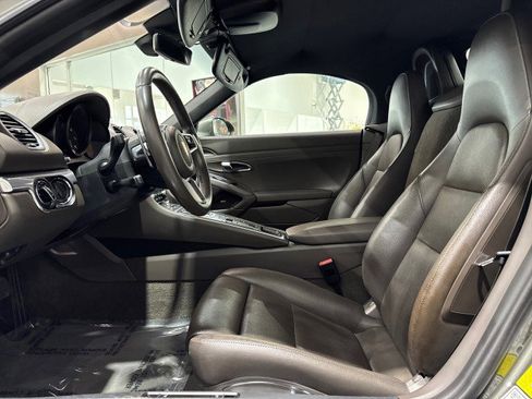 Used 2021 Porsche 718 Boxster image 48