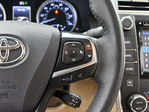 Used 2017 Toyota Camry XLE image 15