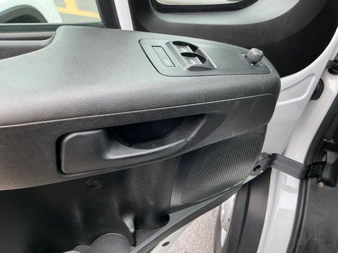 Used 2023 RAM ProMaster 2500 FWD image 8