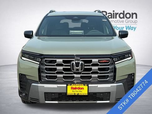 Used 2026 Honda Pilot TrailSport image 2