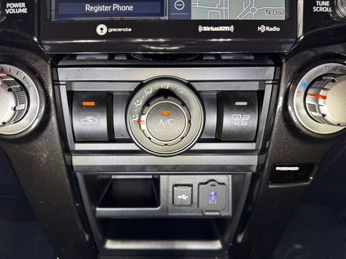 Certified 2024 Toyota 4Runner TRD Off-Road Premium image 33