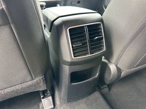 Used 2025 Kia Sportage LX image 20