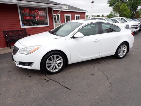 Used 2016 Buick Regal Premium FWD image 3