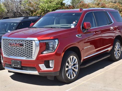 Used 2024 GMC Yukon Denali w/ Max Trailering Package image 1