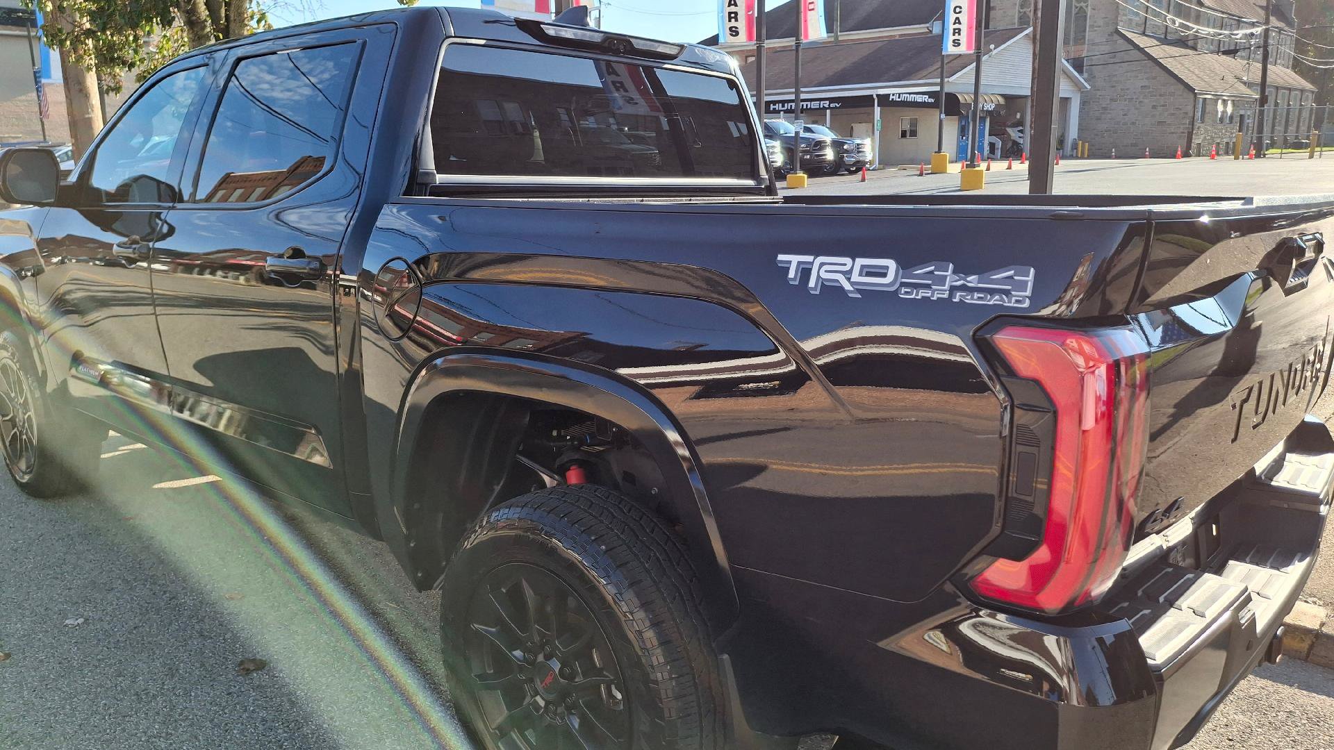 Used 2024 Toyota Tundra Platinum w/ TRD Off-Road Package AWD/4WD image 4