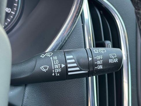 Used 2024 Chevrolet Equinox LT AWD/4WD image 25
