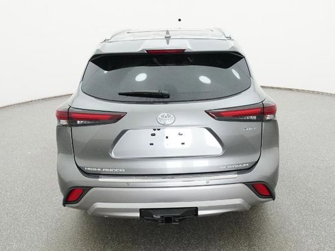 New 2026 Toyota Highlander Platinum image 48