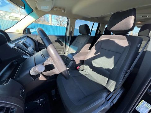 Used 2018 Ford Flex SE image 17