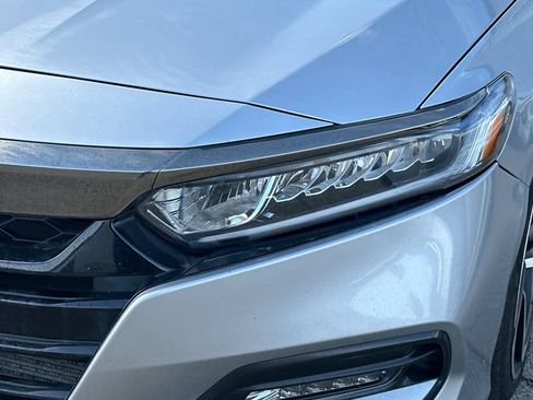 Used 2019 Honda Accord Sport image 11
