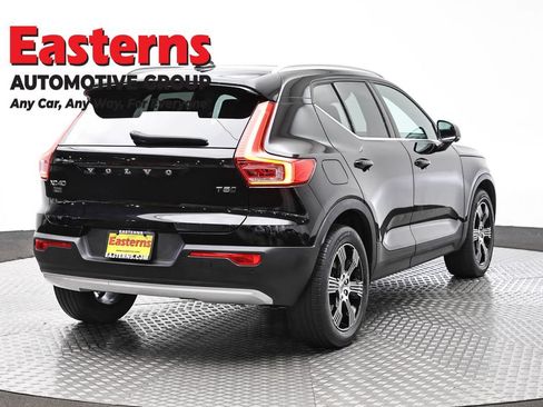 Used 2022 Volvo XC40 T5 Inscription AWD/4WD image 4