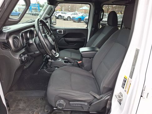 Used 2021 Jeep Gladiator Sport image 14