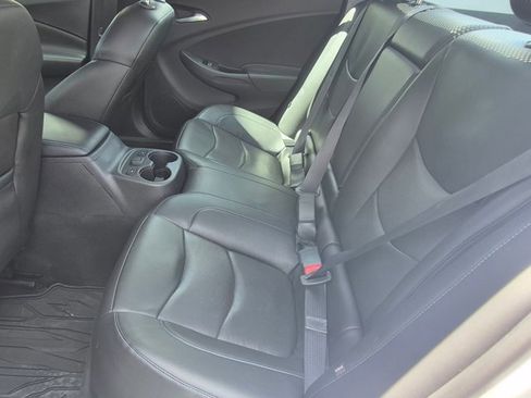 Used 2018 Chevrolet Volt Premier w/ Driver Confidence Package image 17