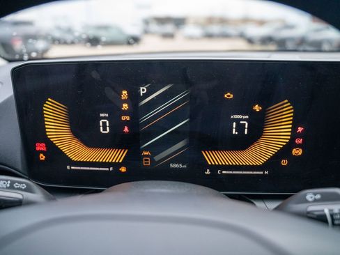 Used 2025 Kia K4 LXS image 22