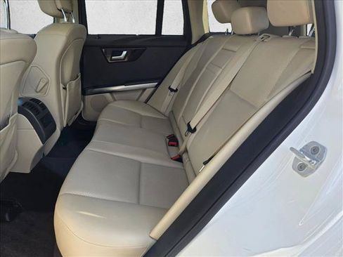 Used 2013 Mercedes-Benz GLK 350 4MATIC image 12