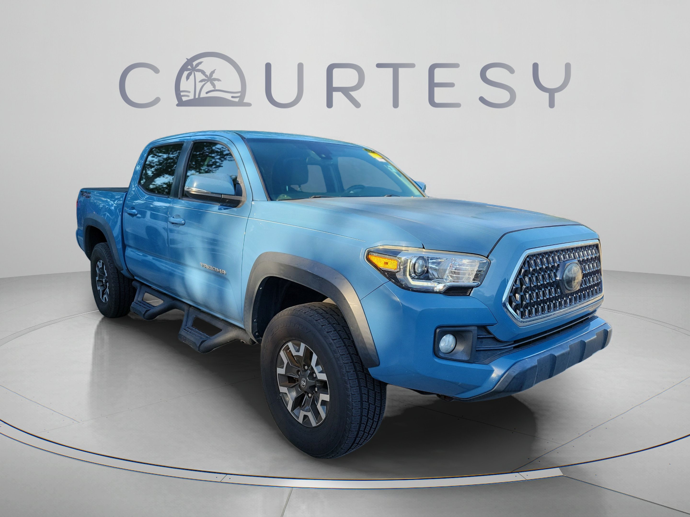 Used 2019 Toyota Tacoma TRD Off-Road w/ Technology Package RWD image 4