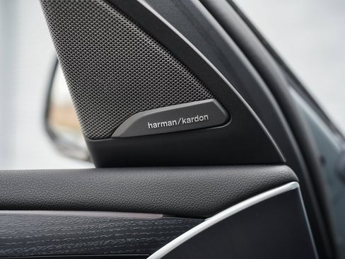 Used 2023 BMW X4 xDrive30i w/ M Sport Package image 32