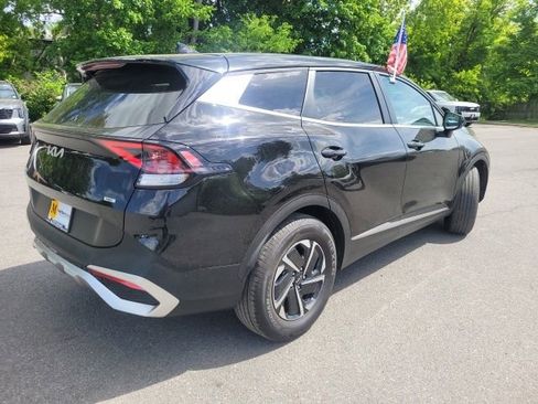 Certified 2025 Kia Sportage LX FWD image 5
