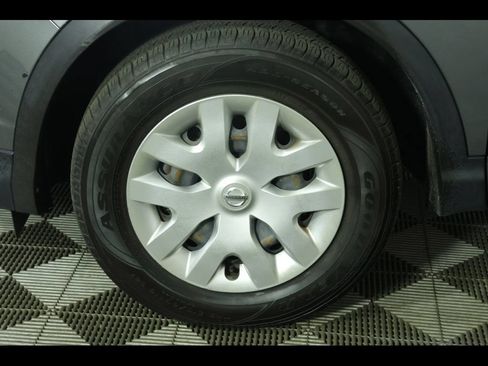Used 2019 Nissan Rogue Sport S AWD/4WD image 12