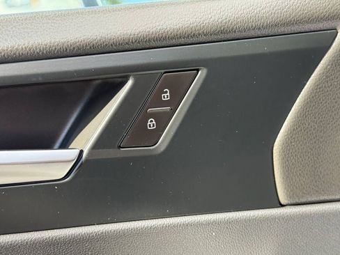 Used 2019 Volkswagen Jetta SE FWD image 13