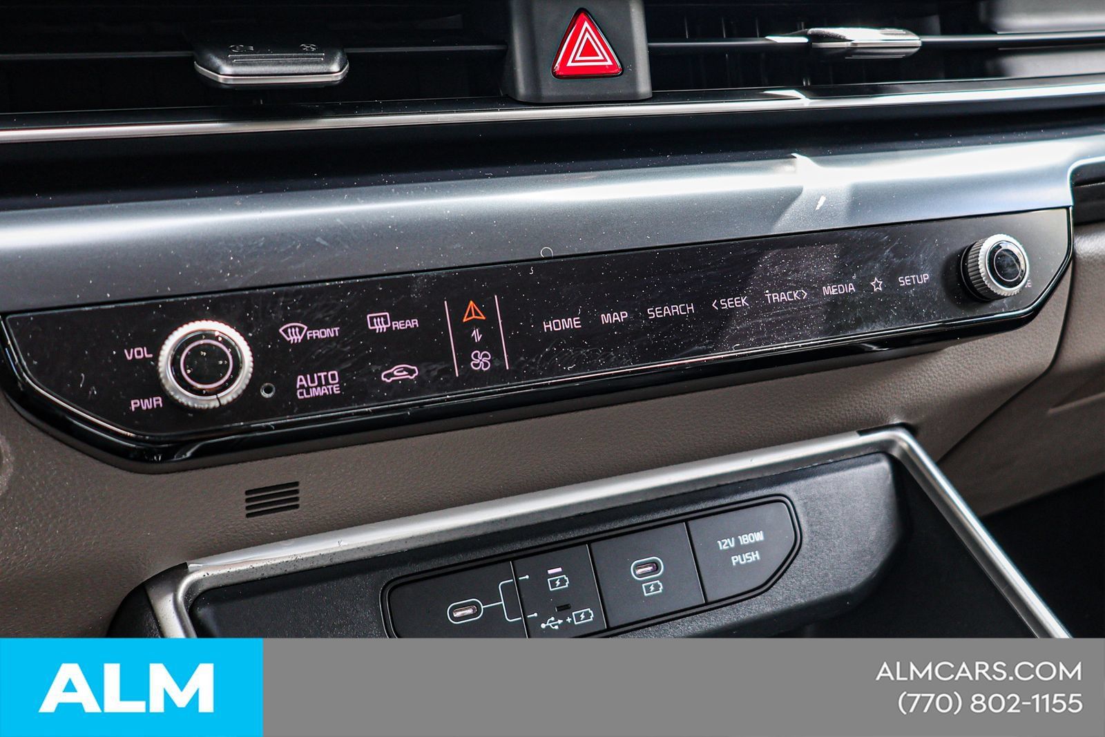 Used 2025 Kia Carnival FWD image 33