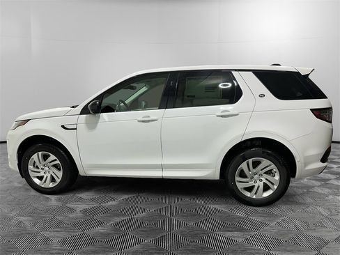 New 2025 Land Rover Discovery Sport S image 2