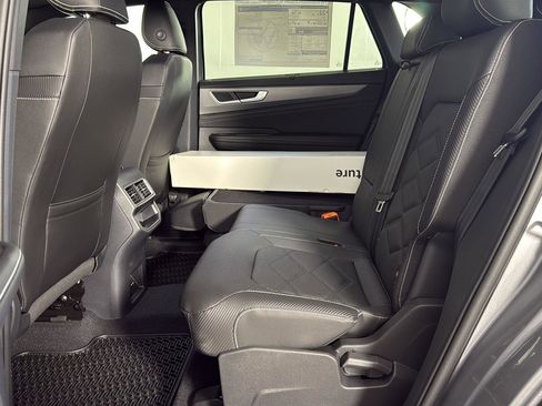 New 2026 Volkswagen Atlas Cross Sport SE AWD/4WD image 6