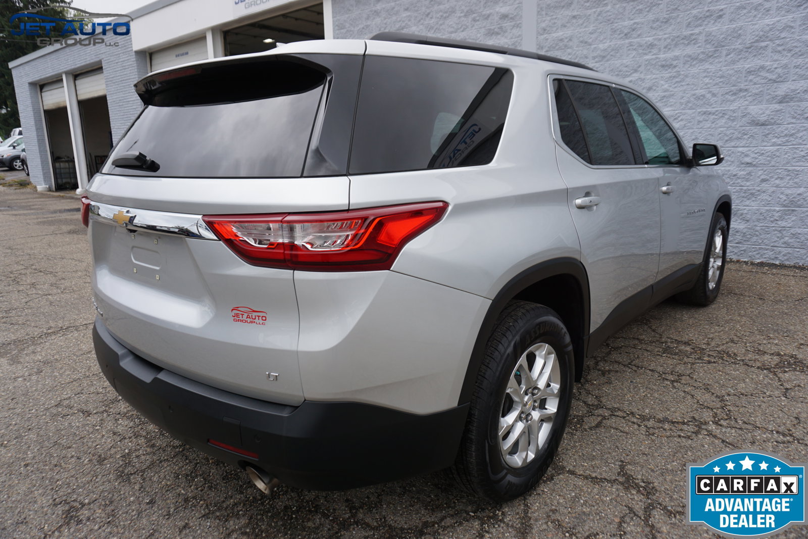 Used 2021 Chevrolet Traverse LT w/ LPO, Floor Liner Package AWD/4WD image 10