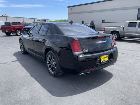 Used 2015 Chrysler 300 S w/ 300S Premium Group AWD/4WD image 6
